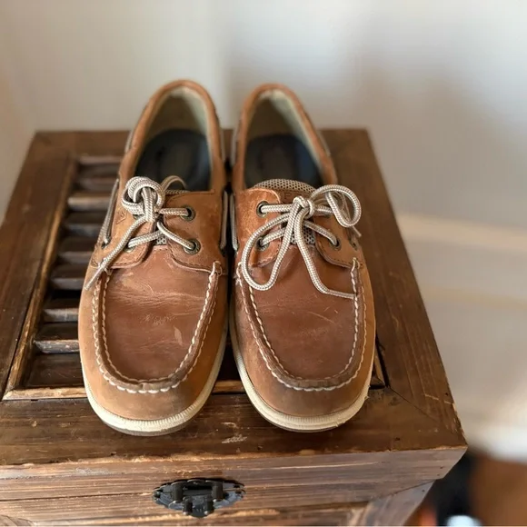 Sperry Women’s Tan Leather Slip On Loafers Boat Shoes - Picture 2 of 8